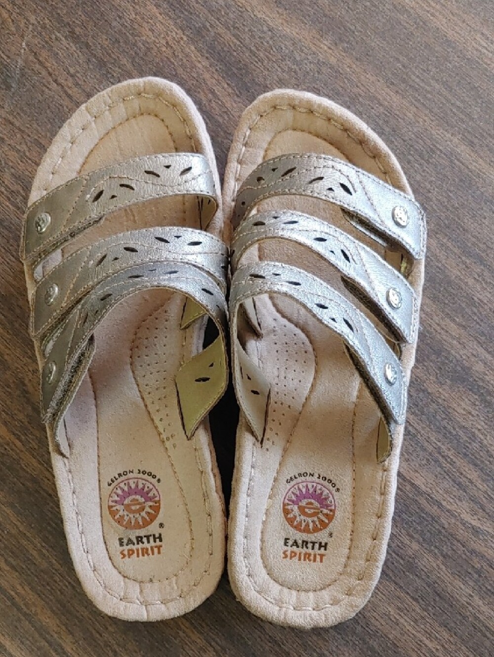 Earth Spirit Metallic Silver Strappy Slide Sandals - Picture 2 of 5
